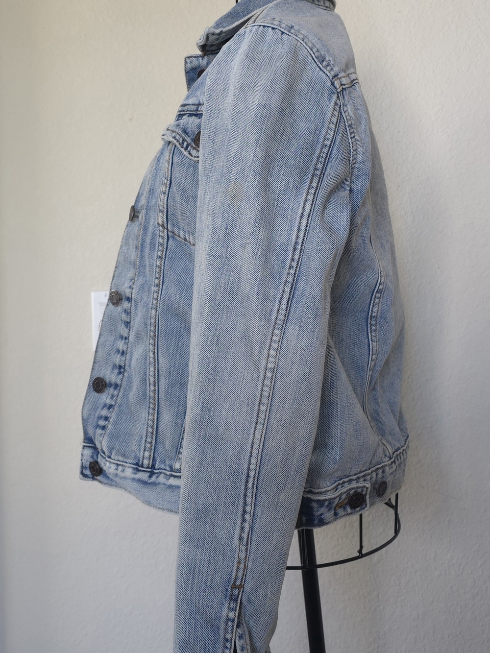 GAP Light Blue Denim Jacket with Contrast Stitching Sz S - Picture 2 of 6